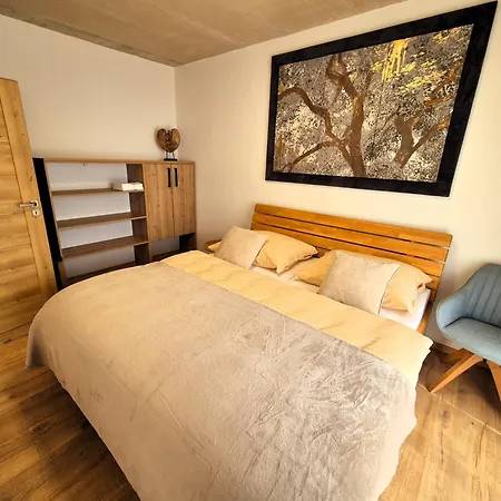 Apartment Zapace Myto Apartmanovy Dom