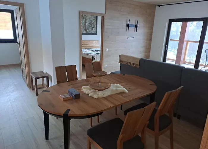 Zapace Myto Apartmanovy Dom דירה